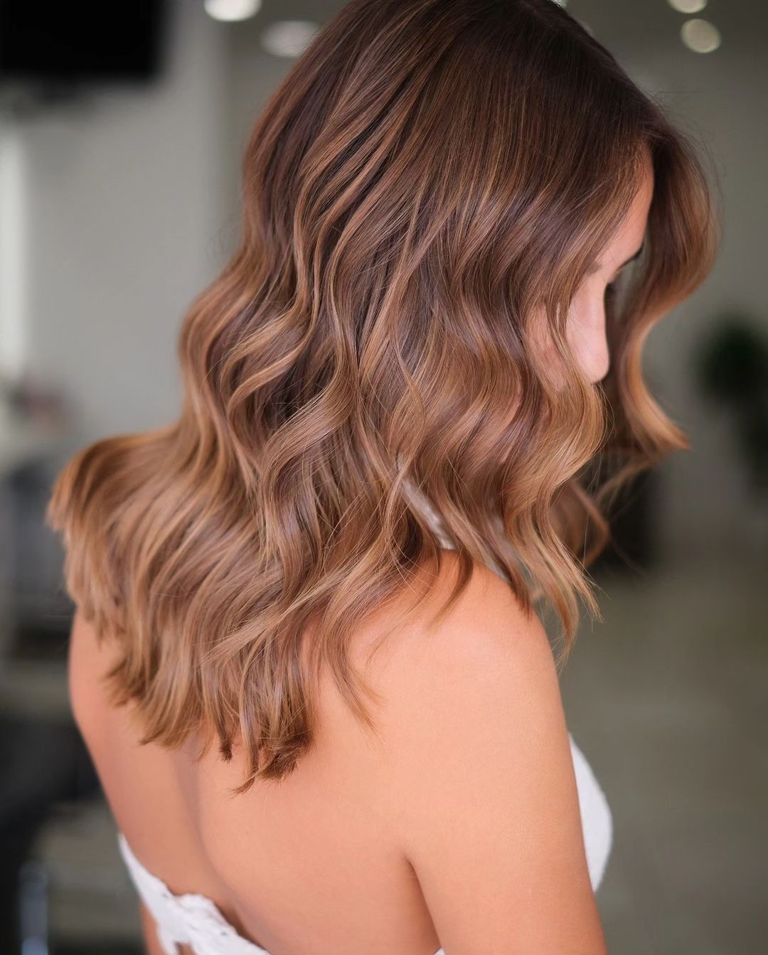 miscela di colori caramello chiaro balayage