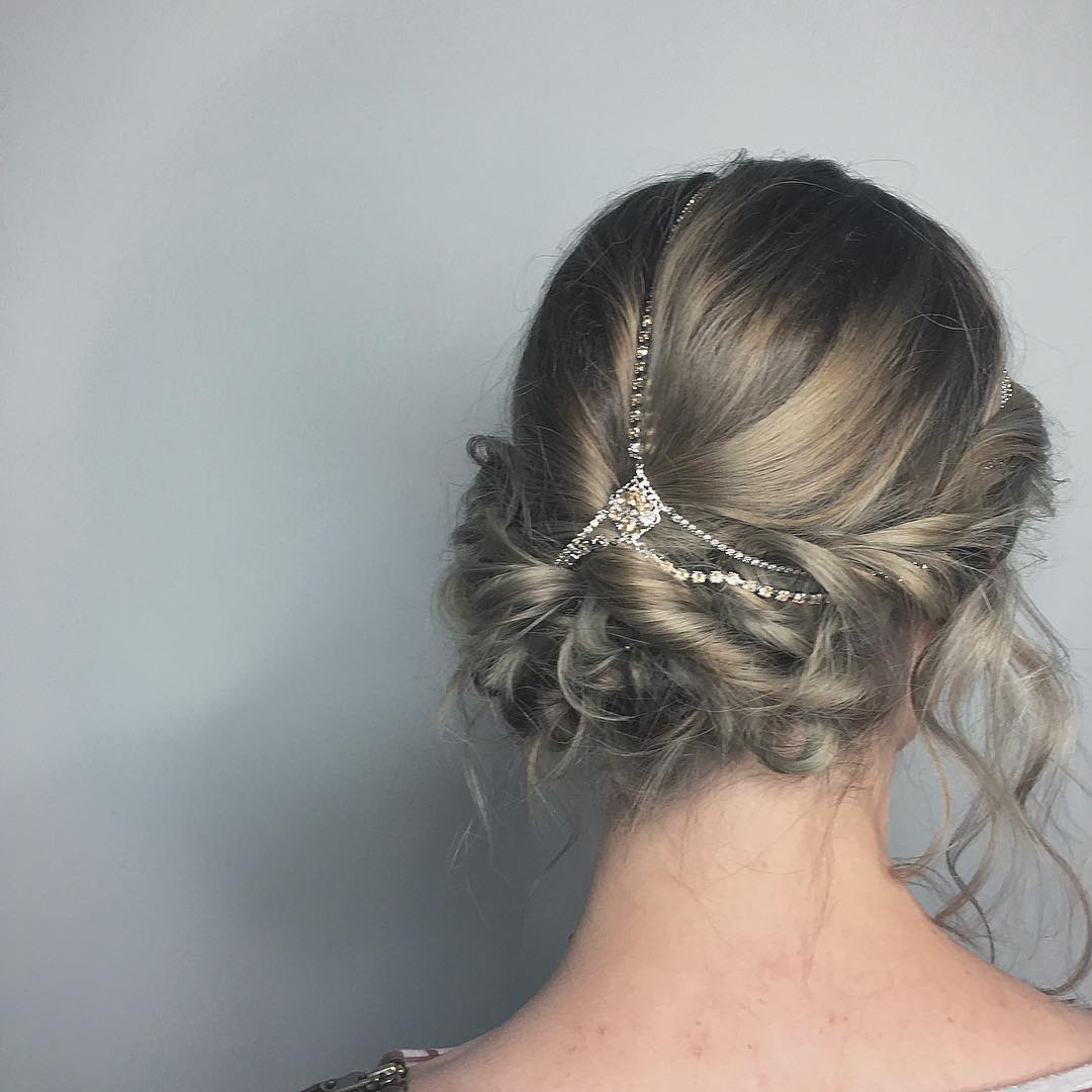 messy updo bun