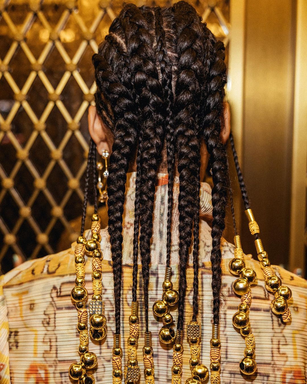 tresses fulani micro et jumbo avec perles Alicia Keys