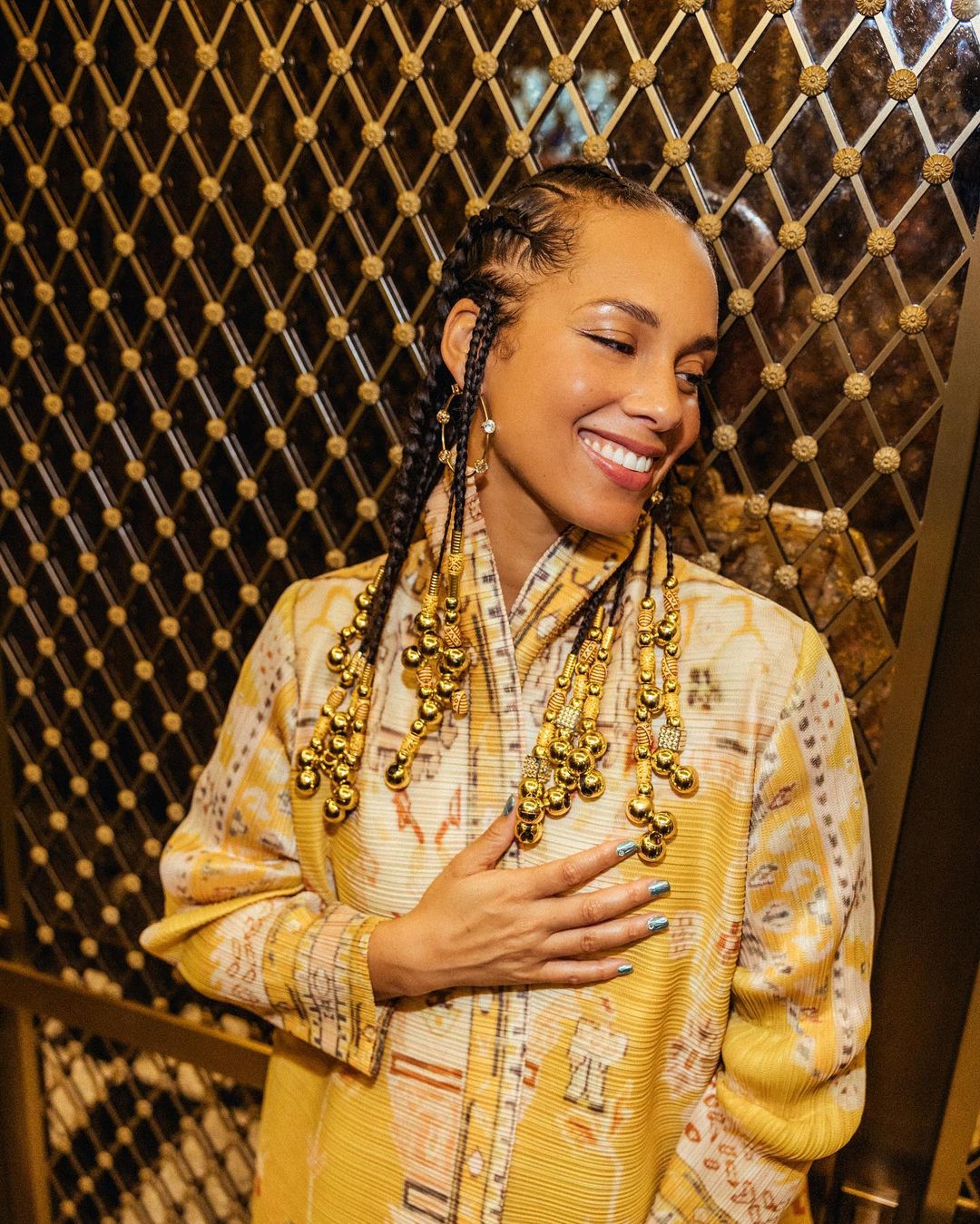 micro and jumbo fulani braids with beads Alicia Keys