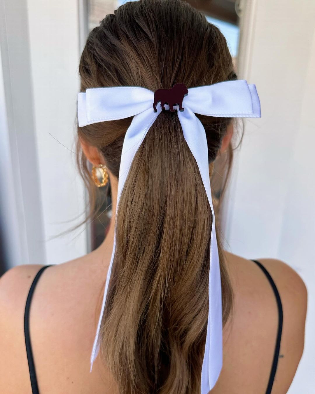 ponytail with a bow