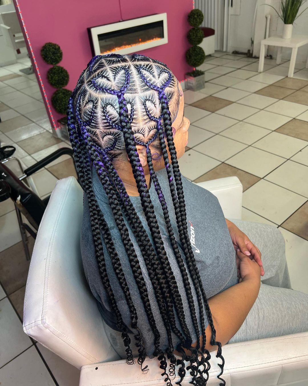 purple highlights on jumbo knotless braids