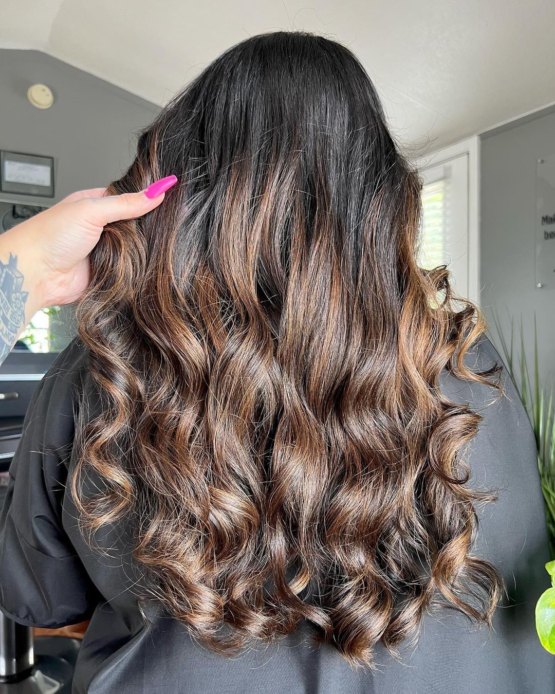 balayage brun riche et dimensionnel