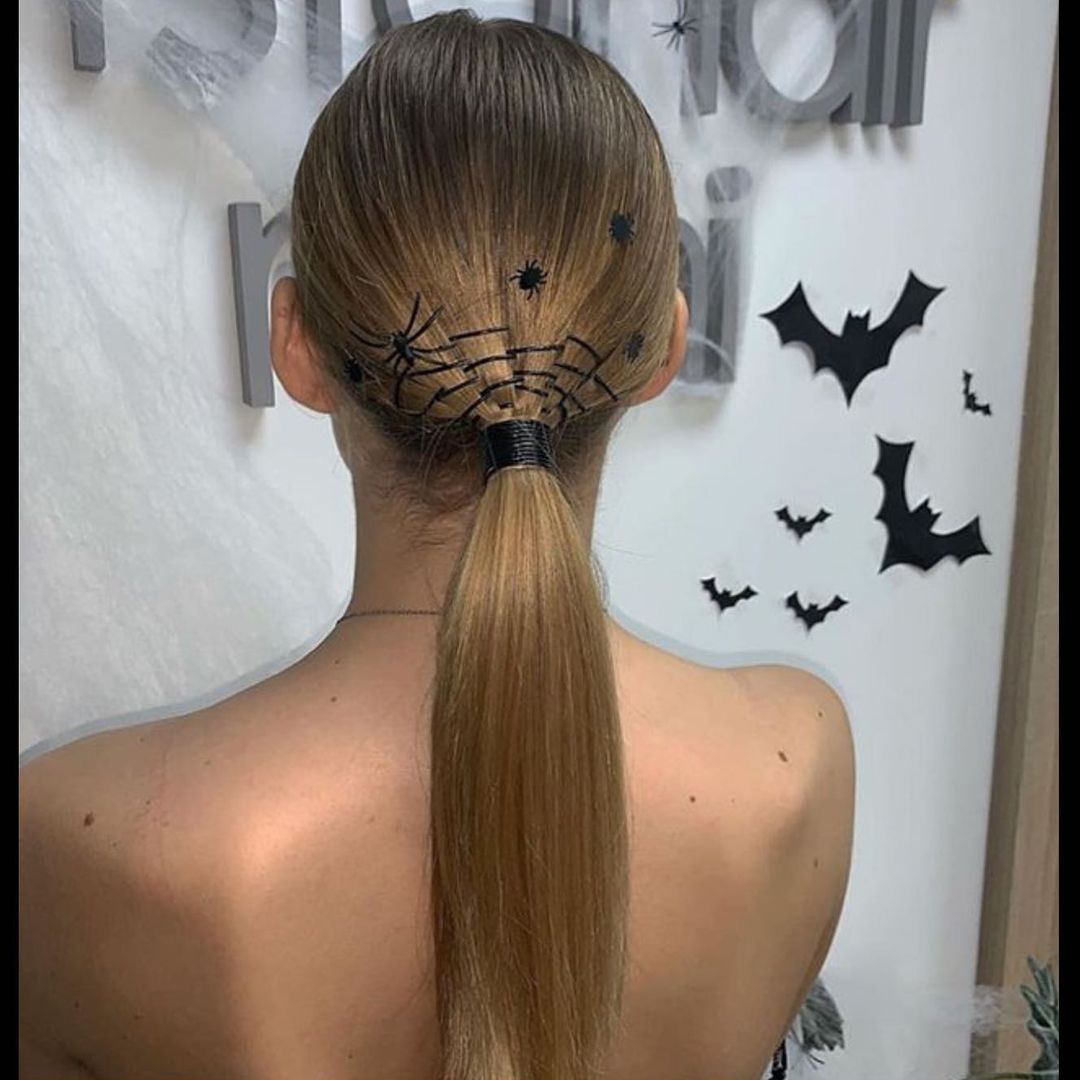 spider web ponytail