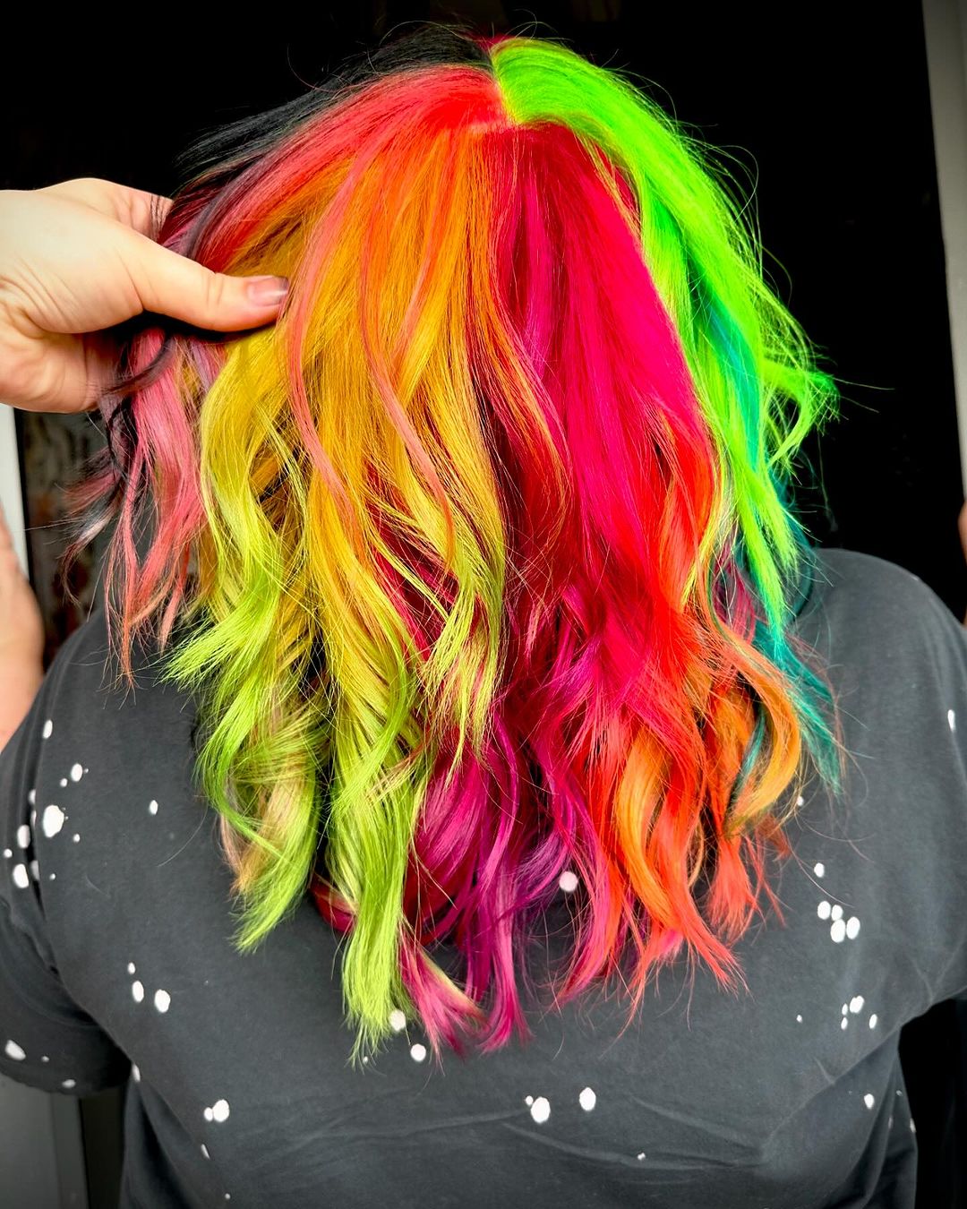 cheveux aux couleurs vives