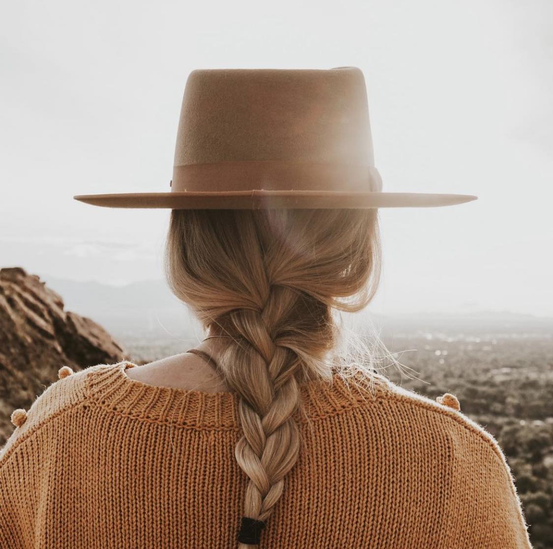 Peinado con trenza de tres cabos