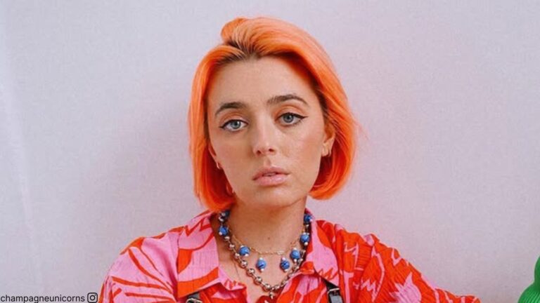 12 splendidi colori fantasy per i capelli più magici di sempre