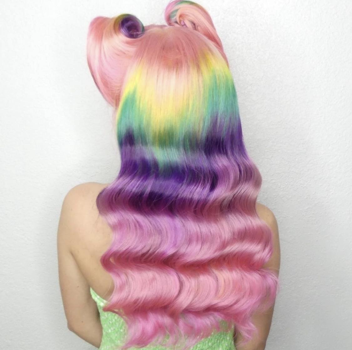 Cabelo multicolorido bonito