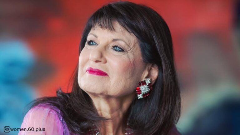 Couleurs d'hiver pour les femmes de plus de 70 ans