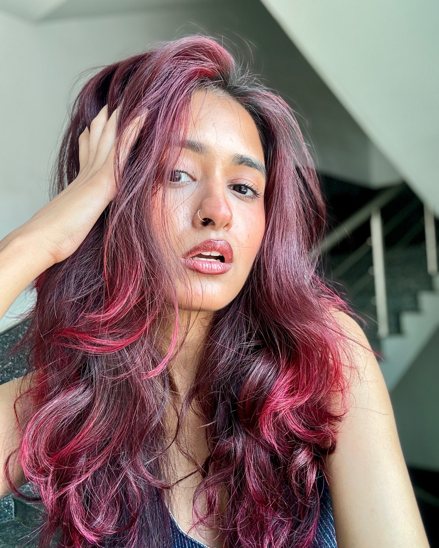 cabelo ruivo vinho rosa