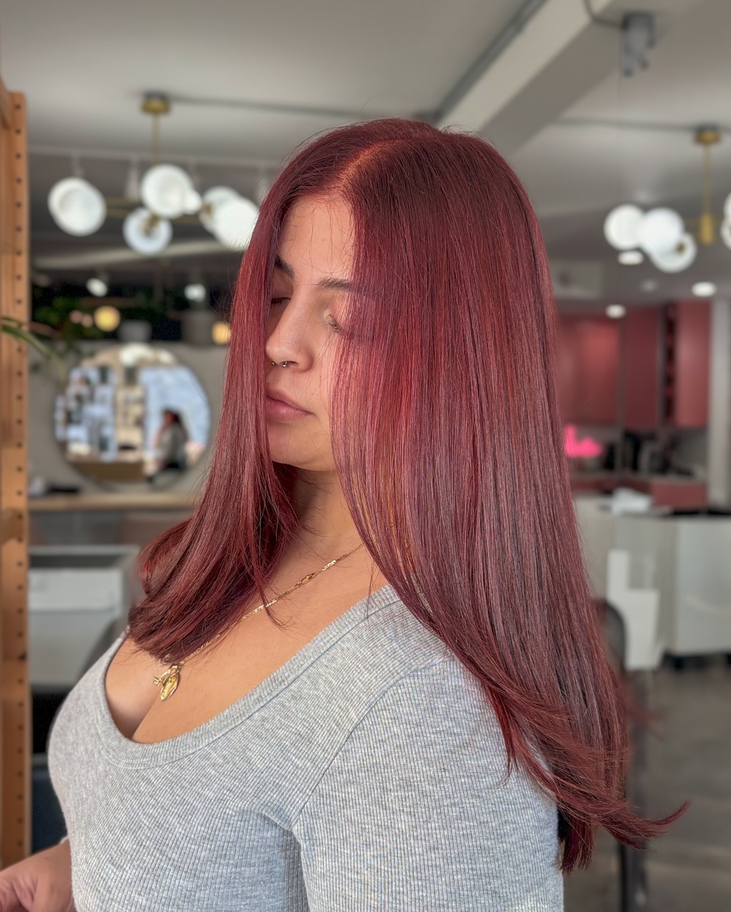 cabelo vermelho cereja quente