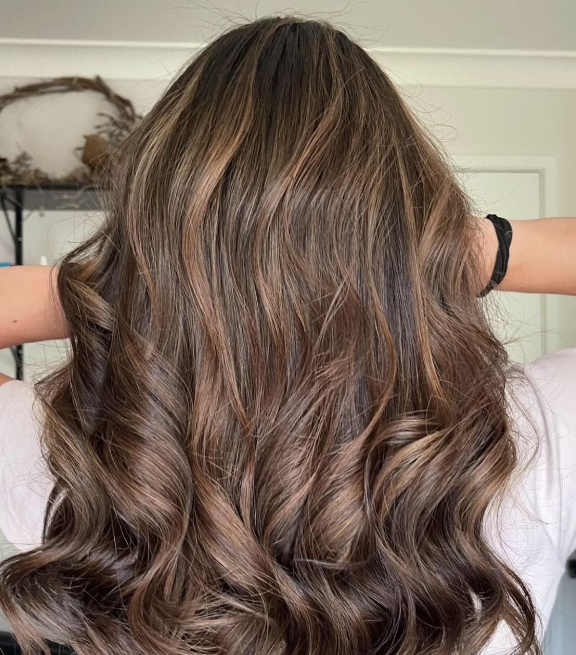 Beige chocolade highlights voor donker haar