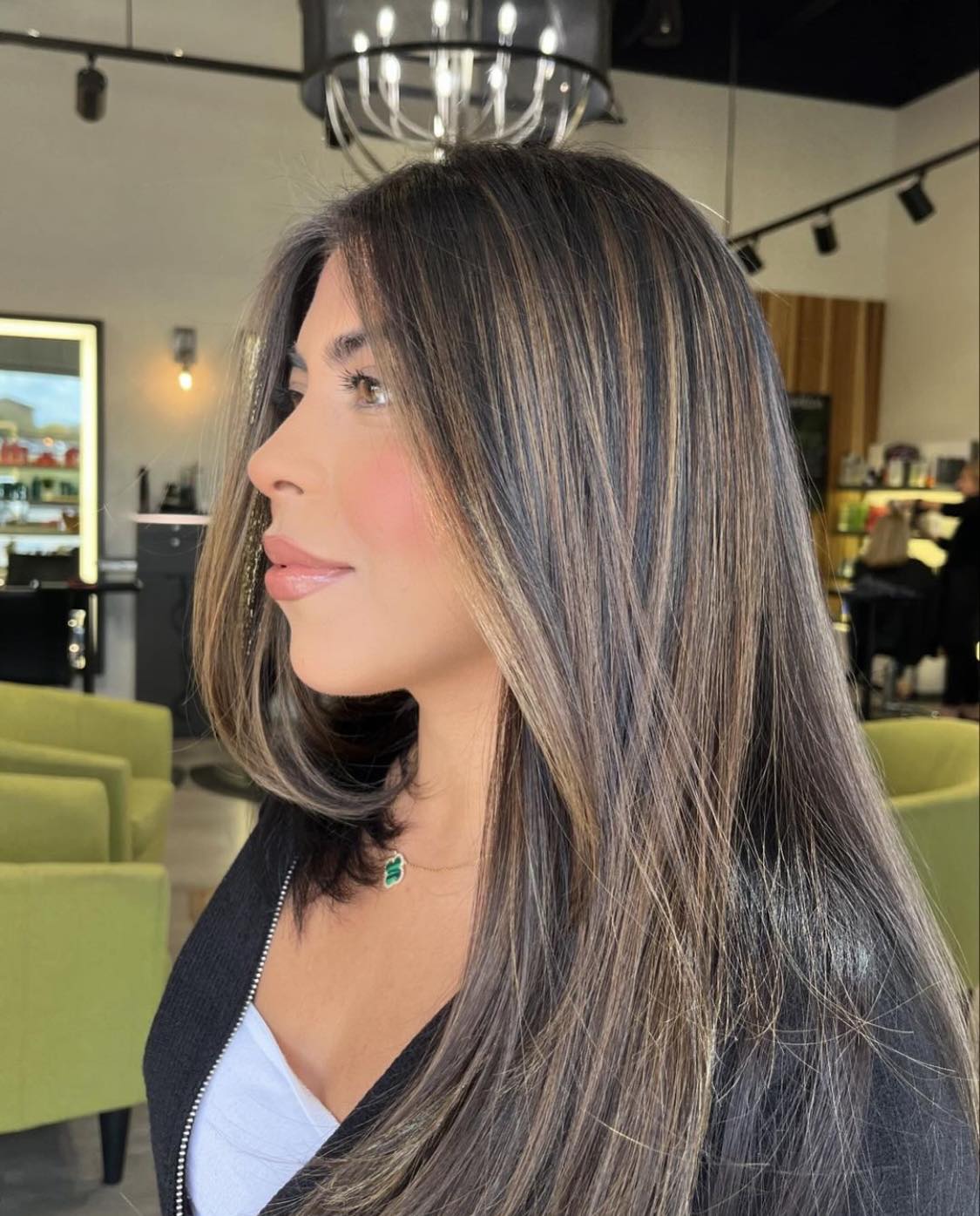 Karamelchocolade balayage voor donker haar