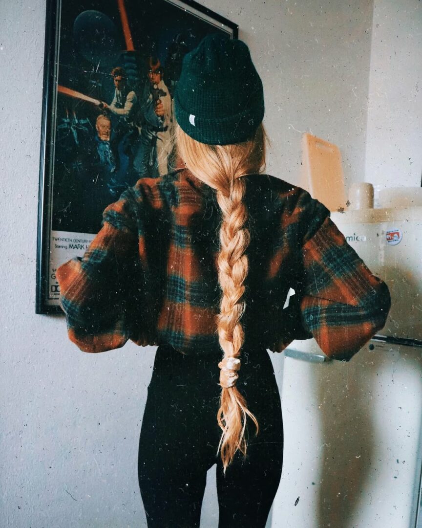 12-coolest-beanie-hairstyles-for-all-hair-types
