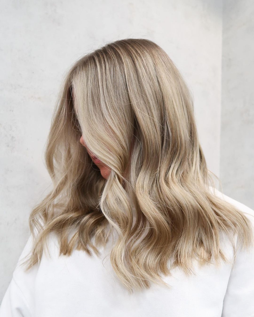 beige rubio balayage