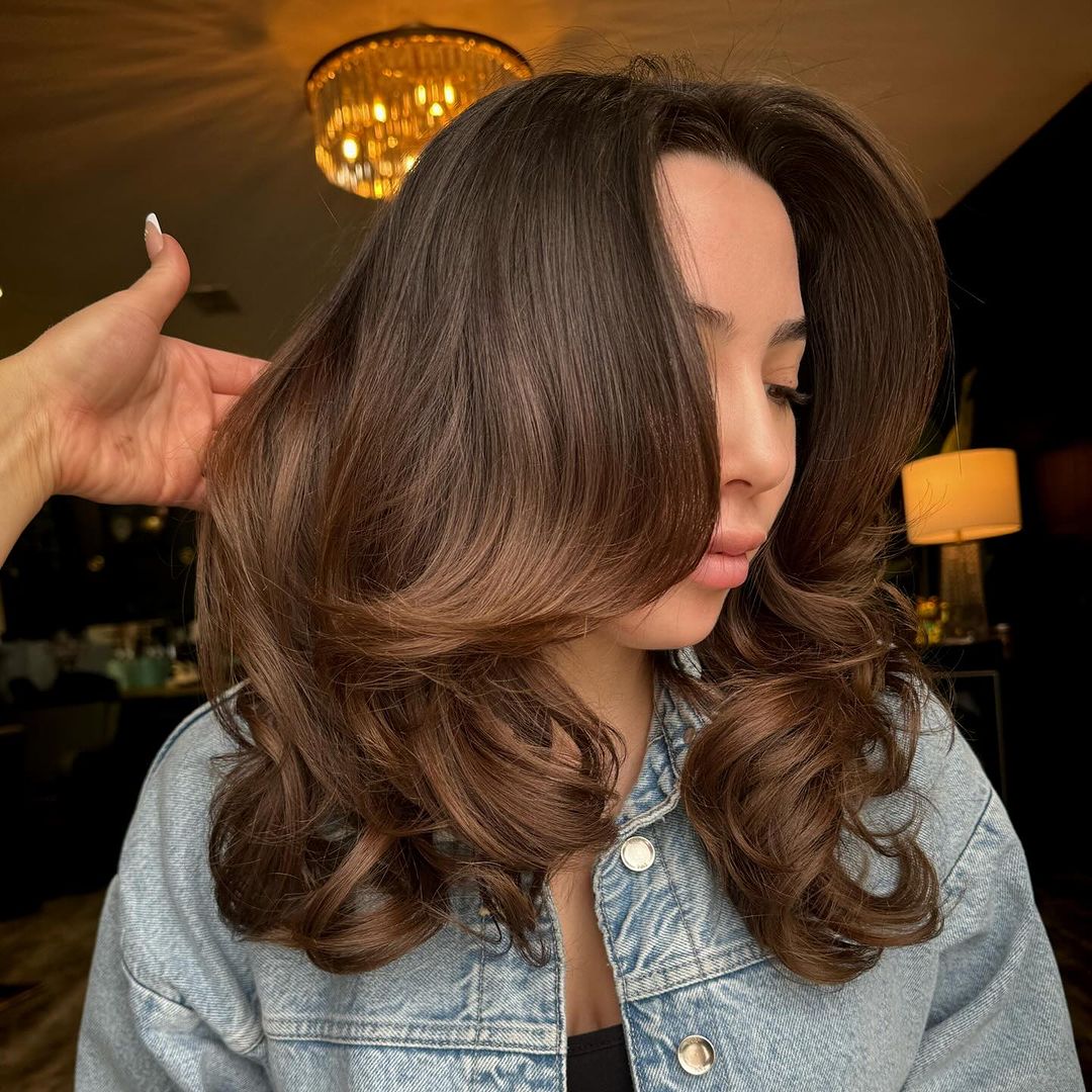 estilo blowout para pelo largo medio