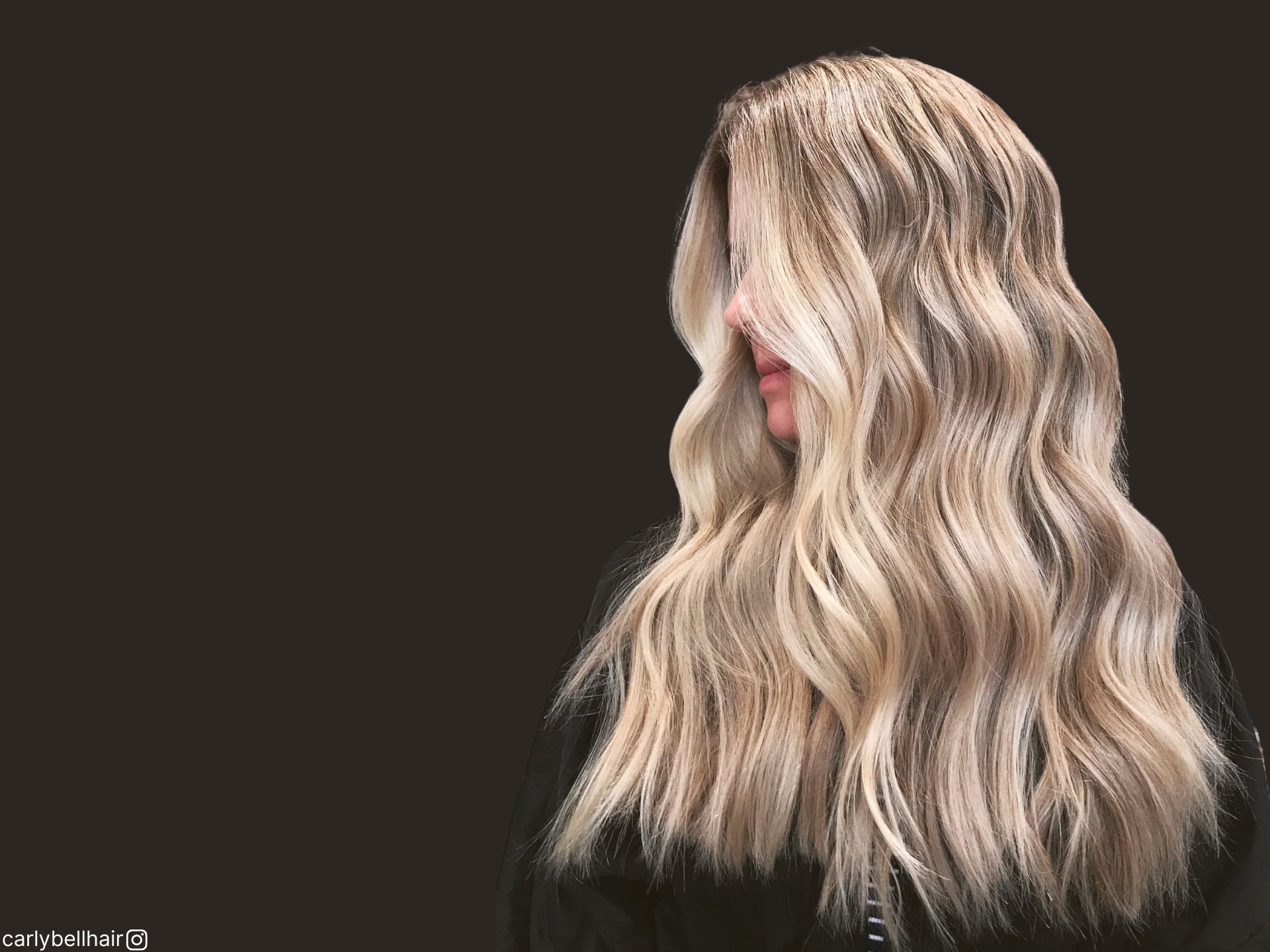 Highlights en lowlights voor blond haar zijn de sleutel tot ongelooflijke dimensie