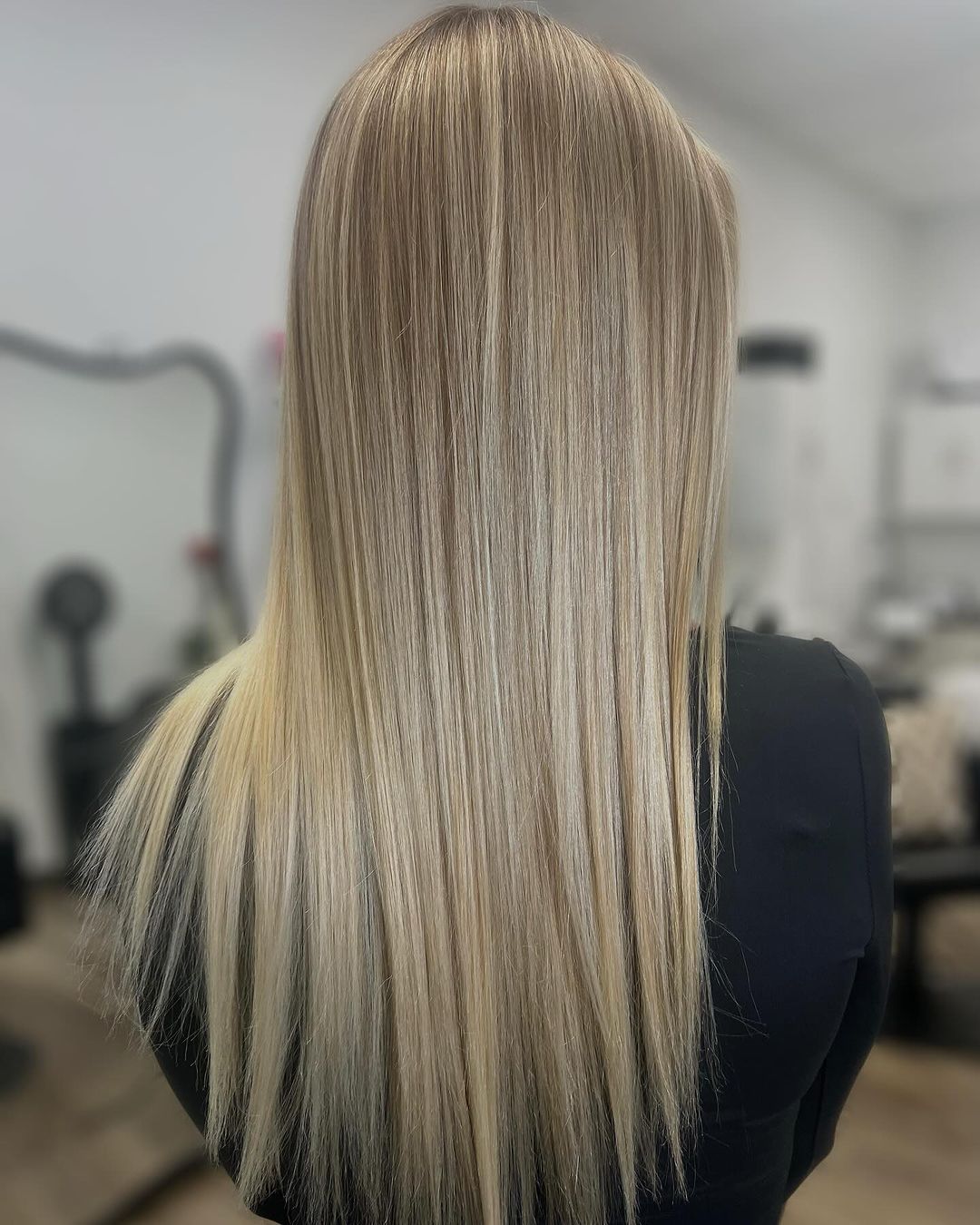 champagne cashmere blonde