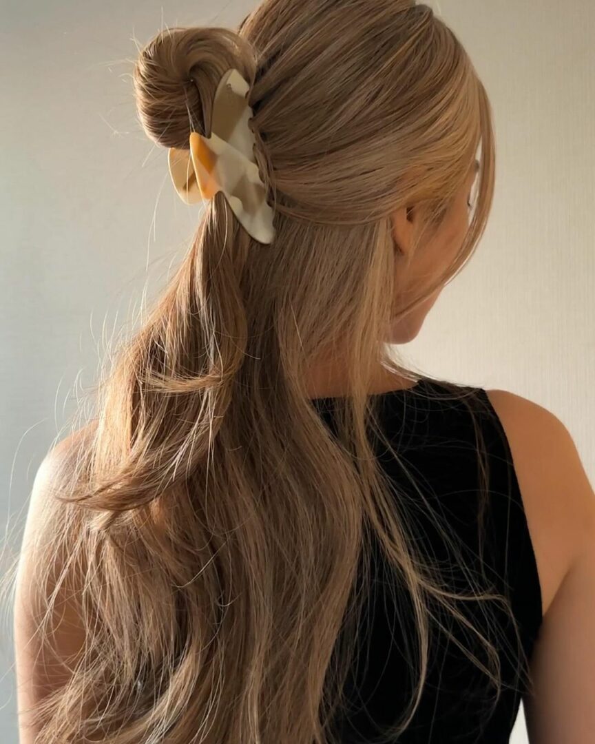 12 Quick And Easy Hairstyles For Busy Moms