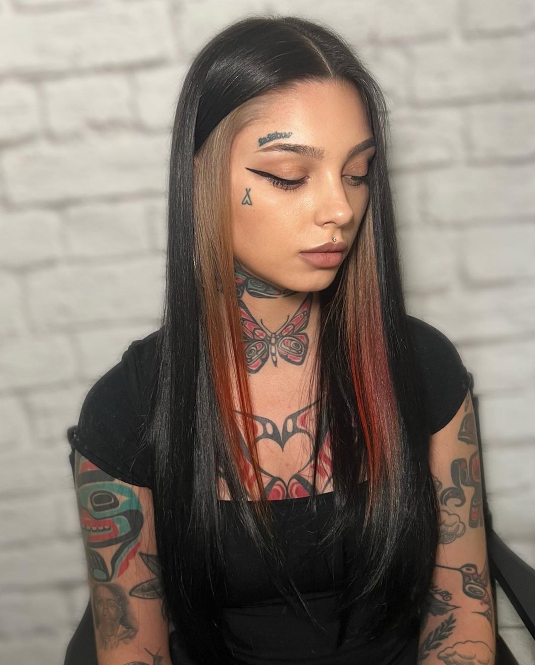 dark hair with fox highlights underneath