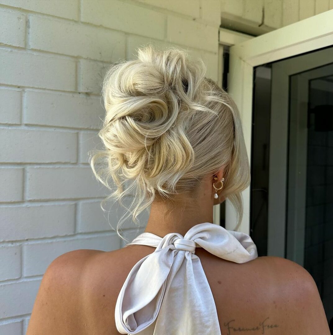 14 Easy Updos For Long Hair That Will Make You Look Stunning