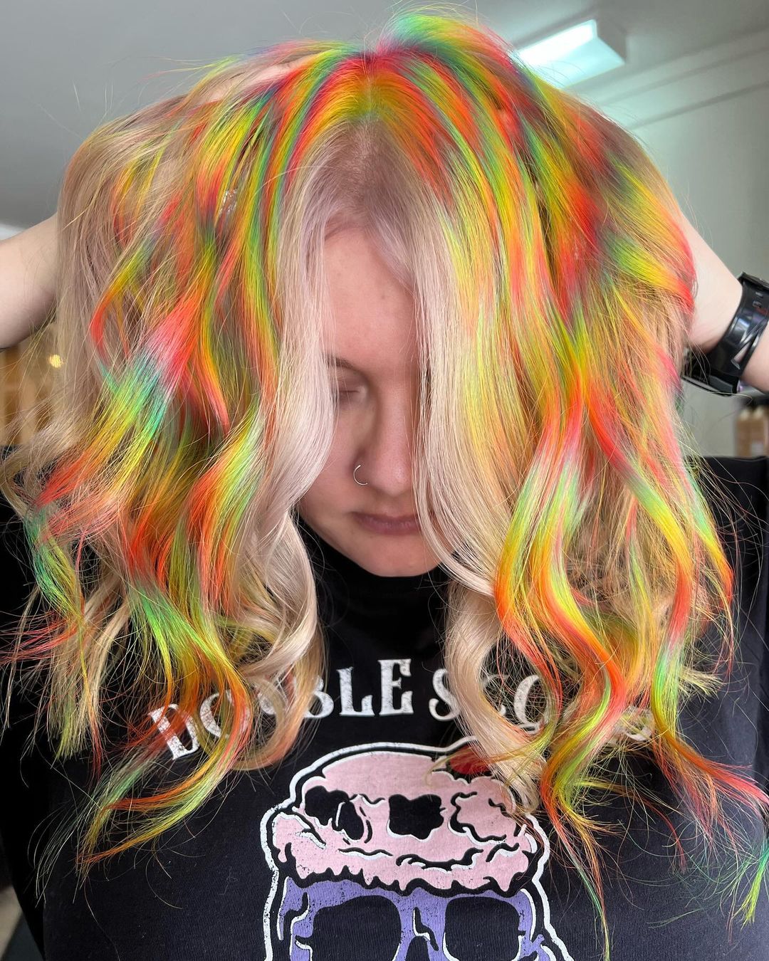 cheveux arc-en-ciel