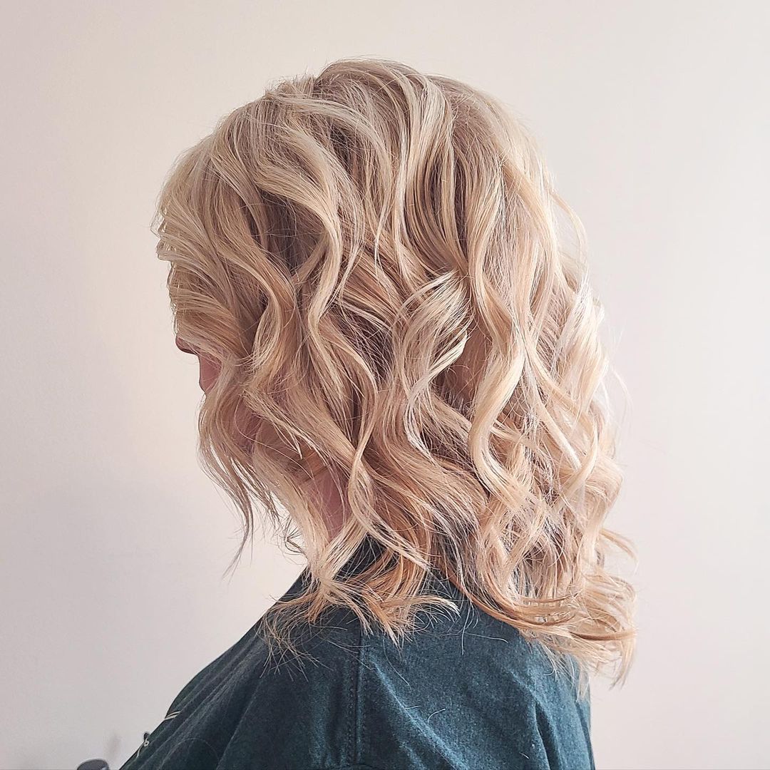 soft curly hairstyle