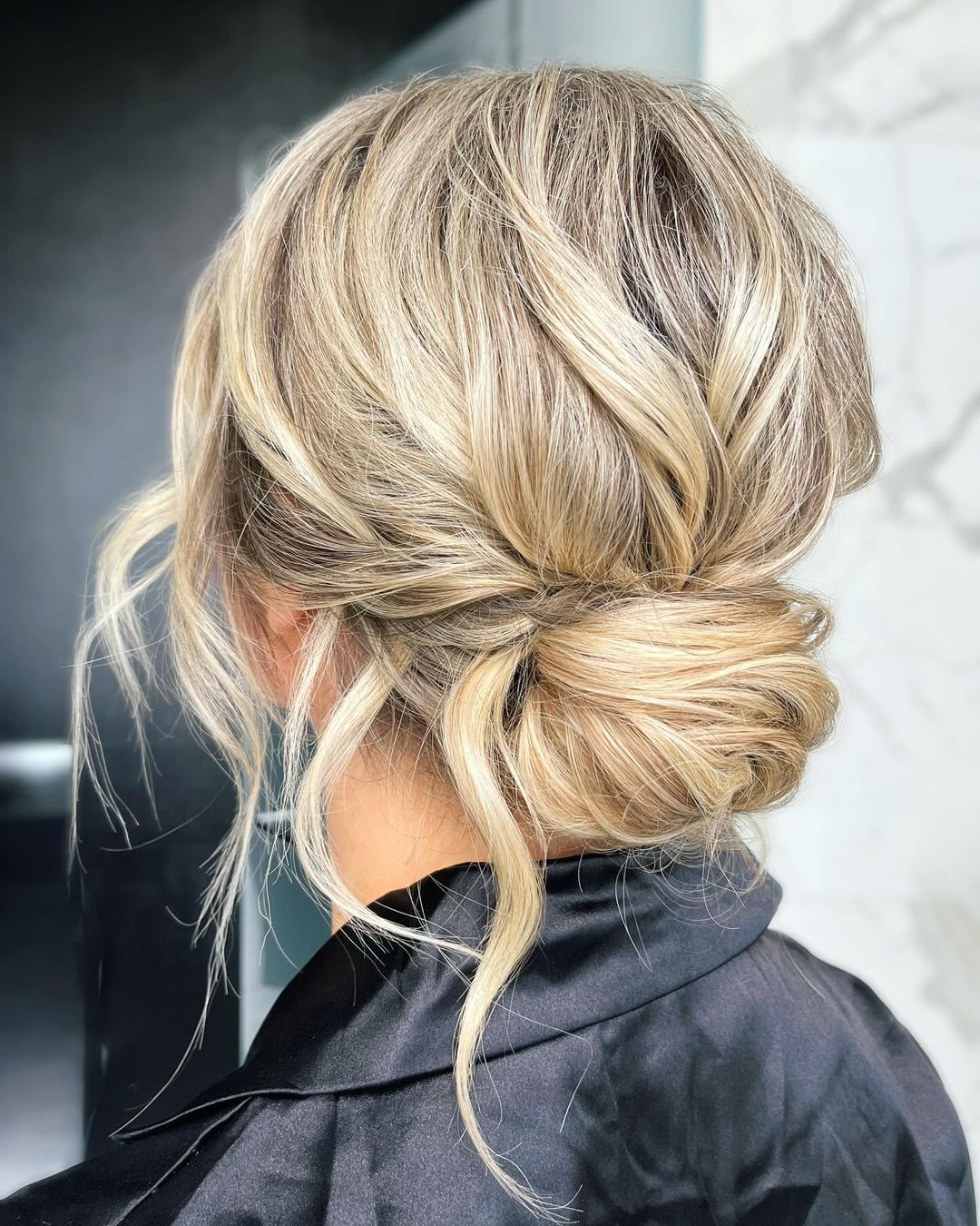 chignon bas texturé