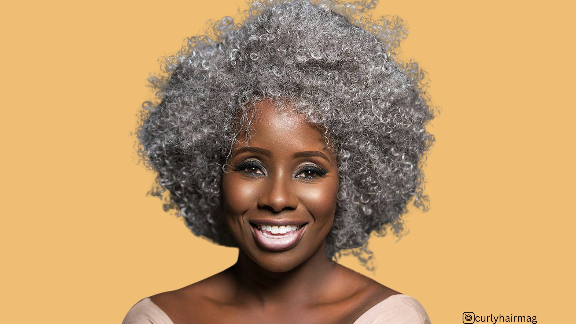 cortes de cabelo naturais para mulheres negras com mais de 50 anos