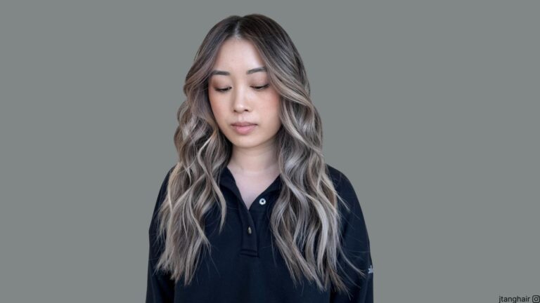 10 Ideias de Cabelo Loiro Cinza Escuro Rico e Elegante para Experimentar Este inverno