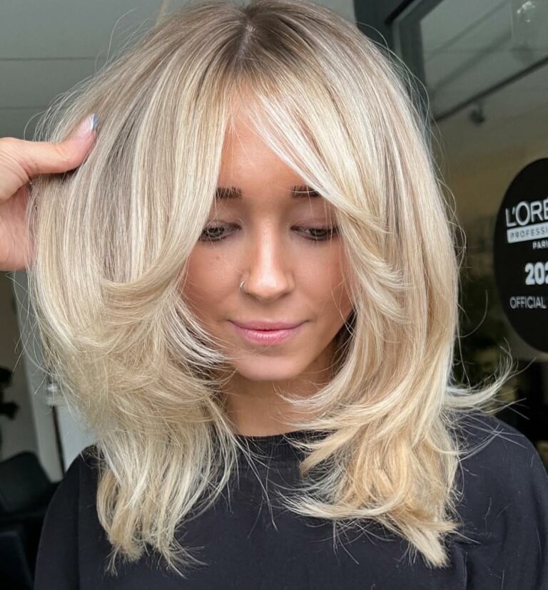 Shoulder-Length Blonde Hair & Round Face: The Ultimate Style Guide for Balance and Beauty