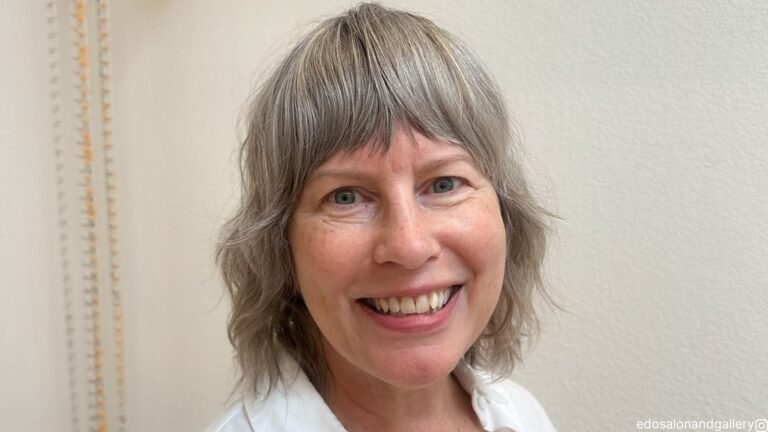 haircuts for women over 60 with fine hair
