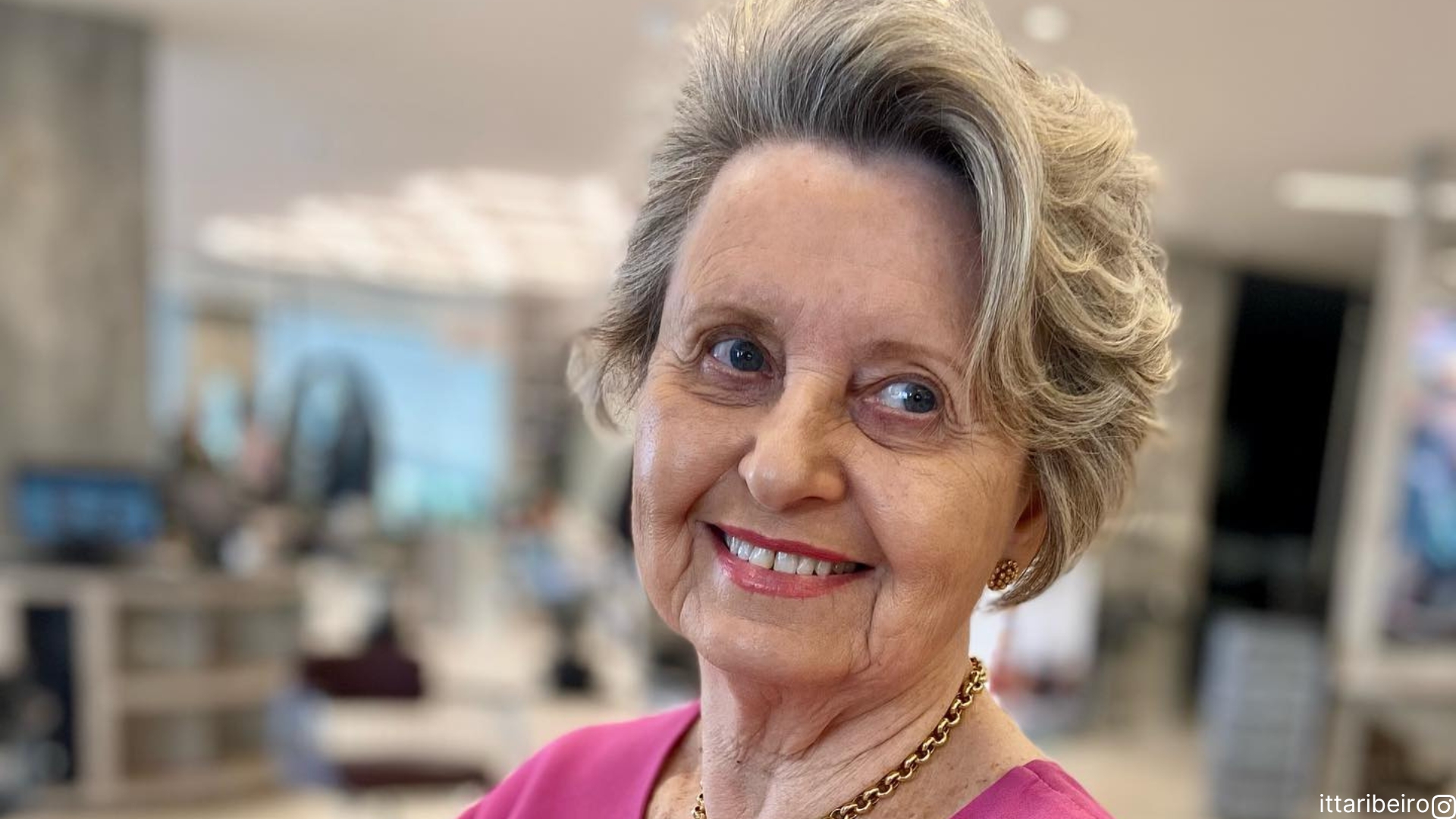 cortes de cabelo para mulheres com mais de 70 anos com cabelo fino