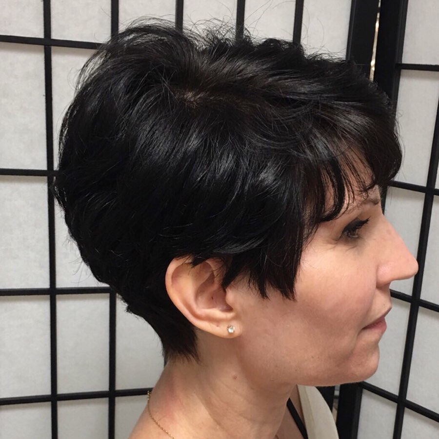 voluminous pixie cut