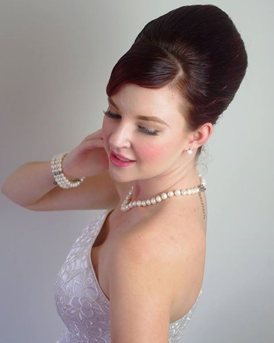 1960s eehive hairstyle