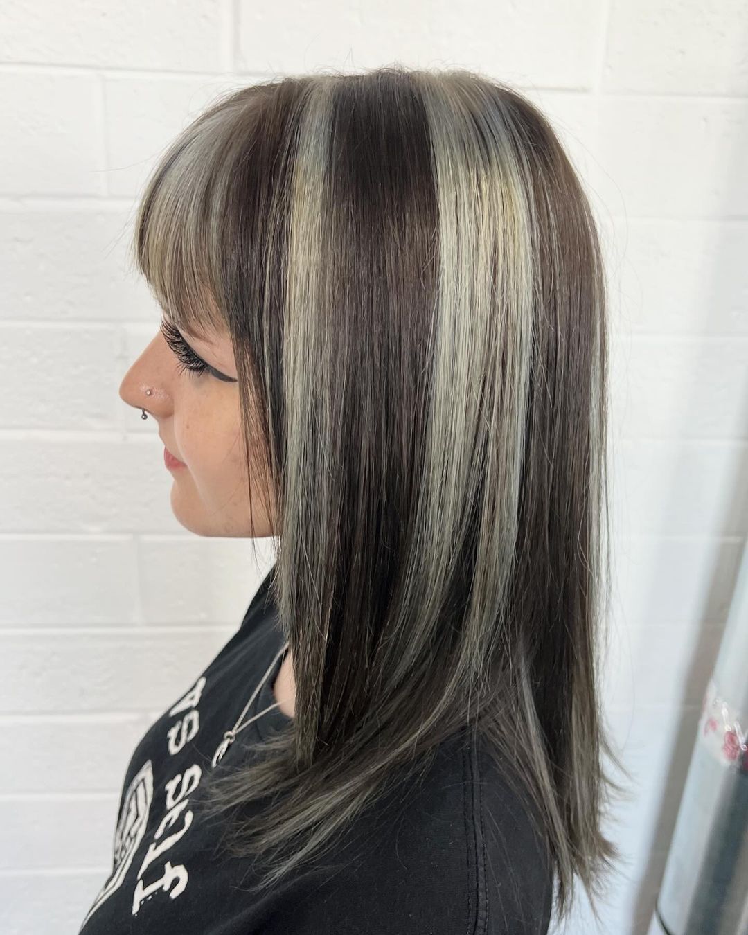 ashy blonde highlights