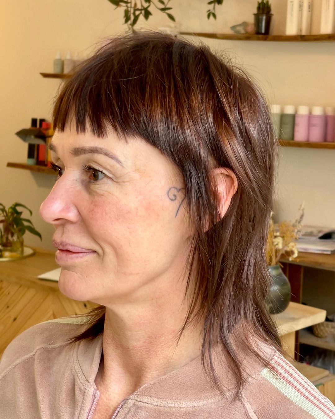 Baby Bangs Shag Cut Voor Oudere Vrouwen