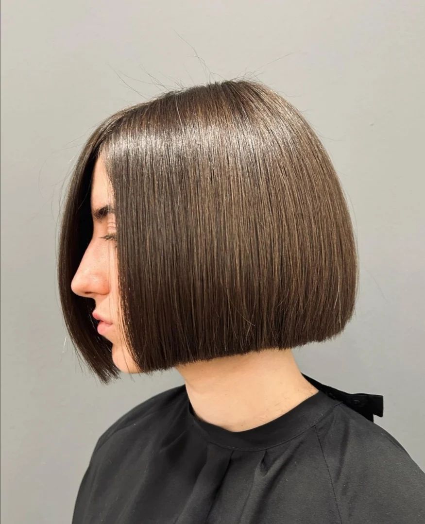 chin length blunt bob