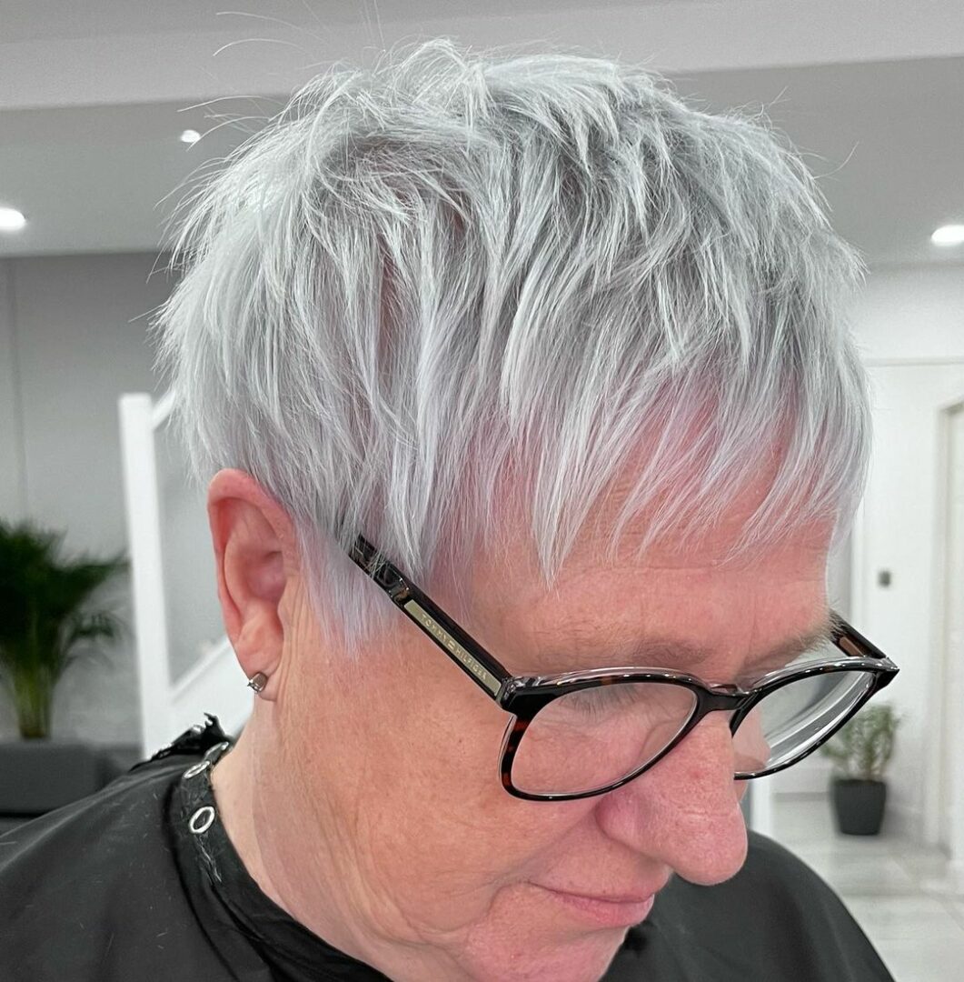 12 Fresh And Modern Choppy Pixie Cut Ideas For Women Over 60