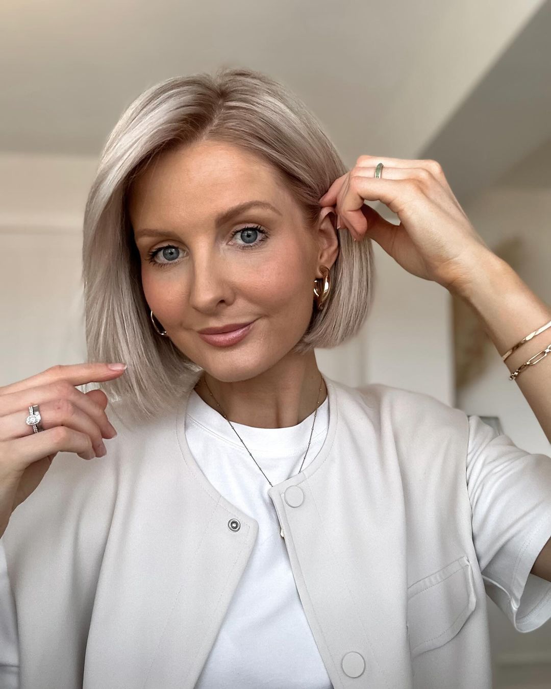 14 Blunt Cut Side Part Styles That Always Look Polished