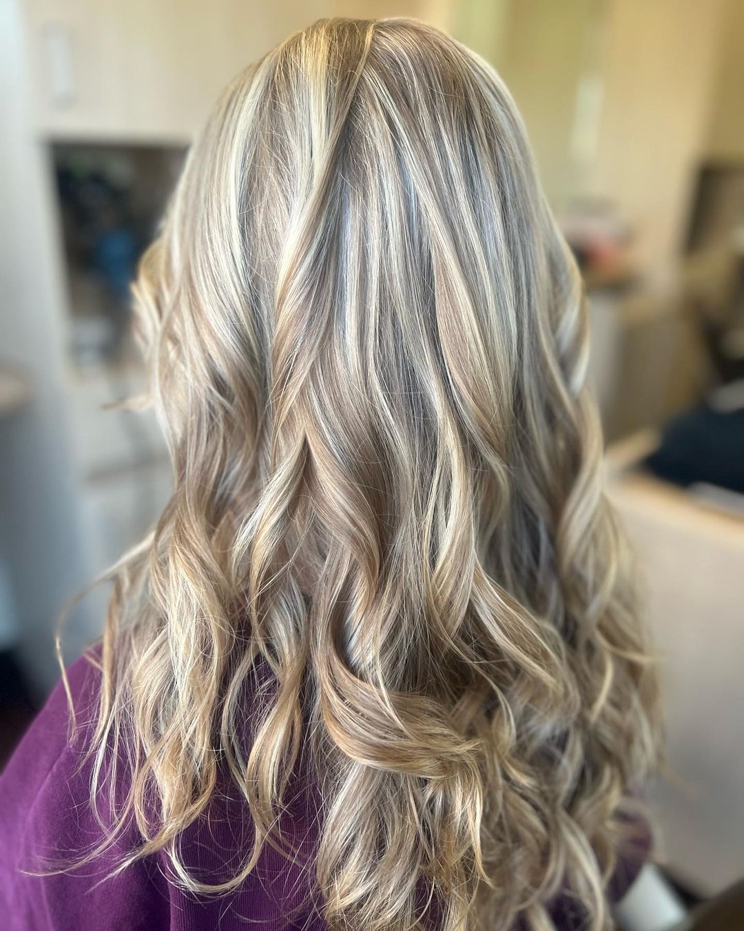 dimensional blonde highlights