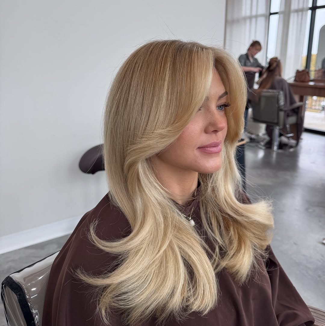 Elegante Blonde Blowout