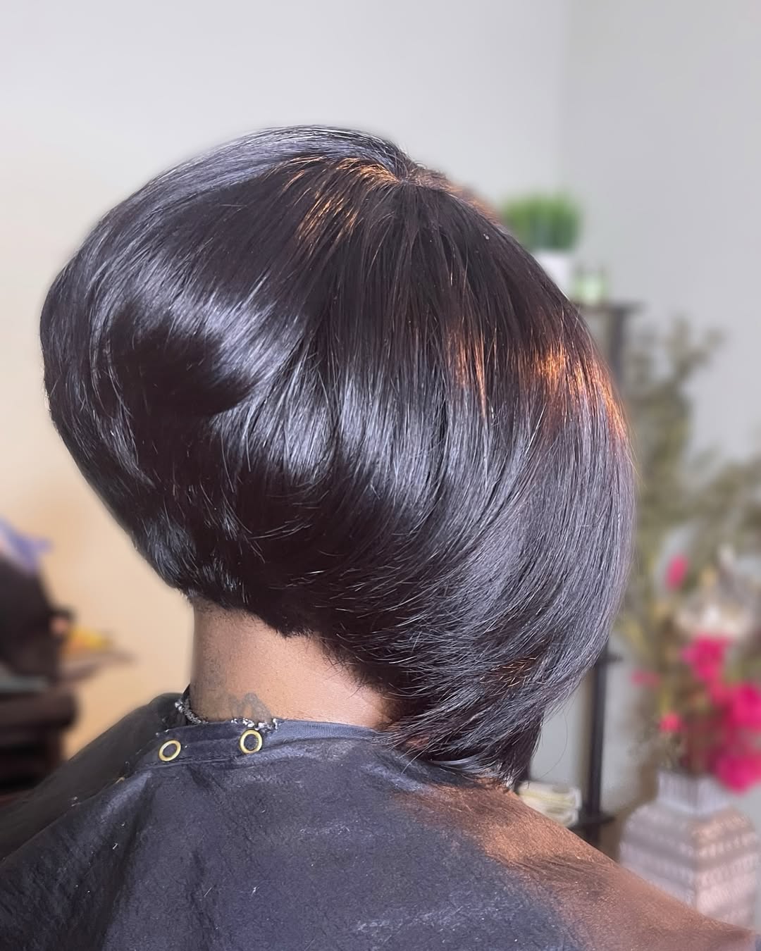 elevated inverted bob