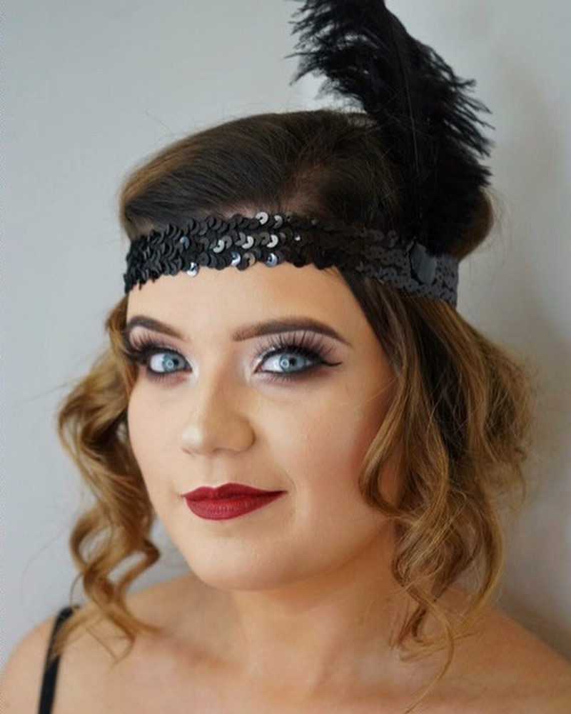 flapper hair with a headband