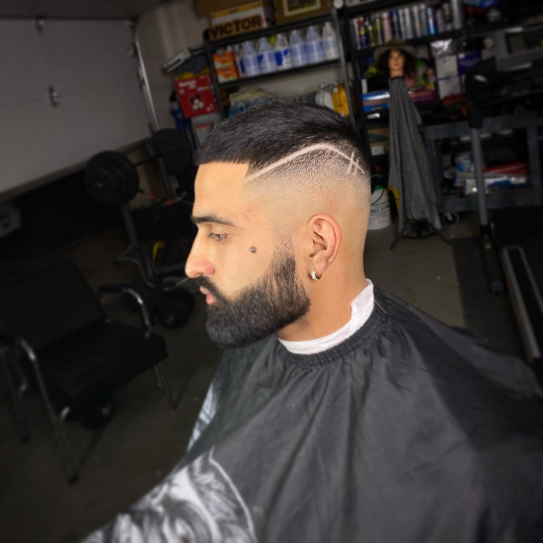 Graphic Line High Taper Fade Haircut
