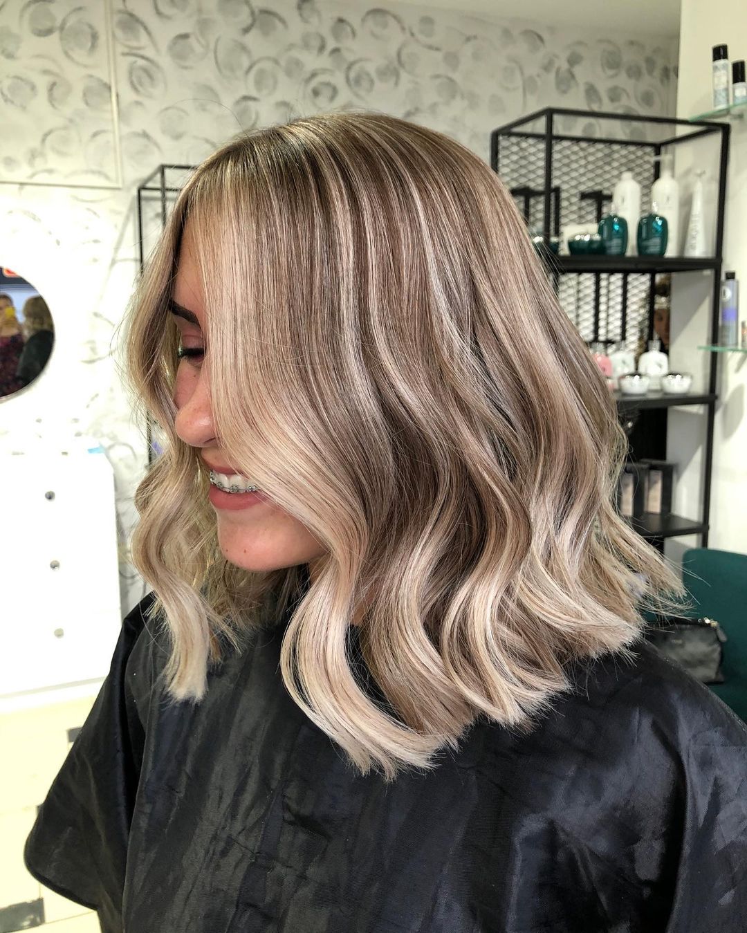 balayage blond à l'effet brusque