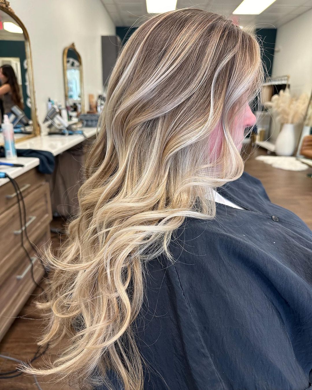 balayage rubio de alto contraste