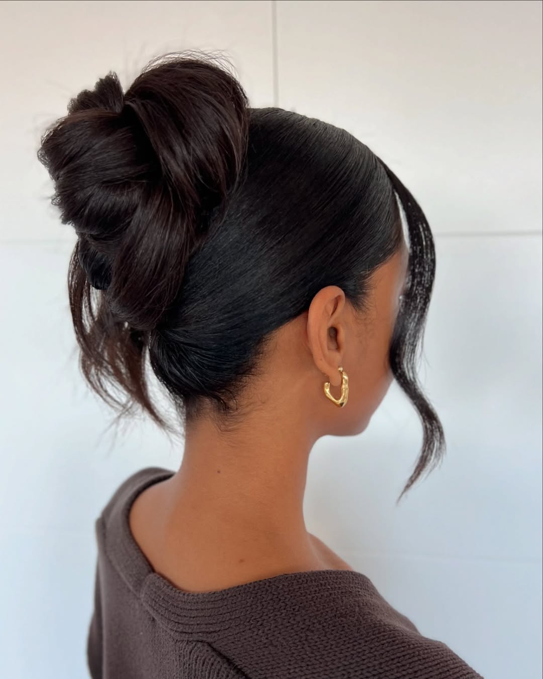 chignon haut désordonné