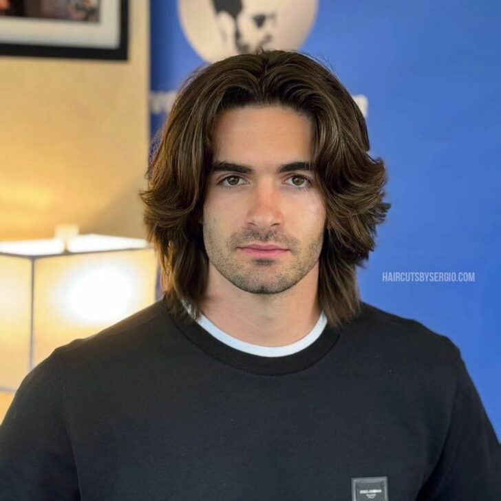  10 Middle Part Hairstyles For Men To Unlock The Boyish Charm