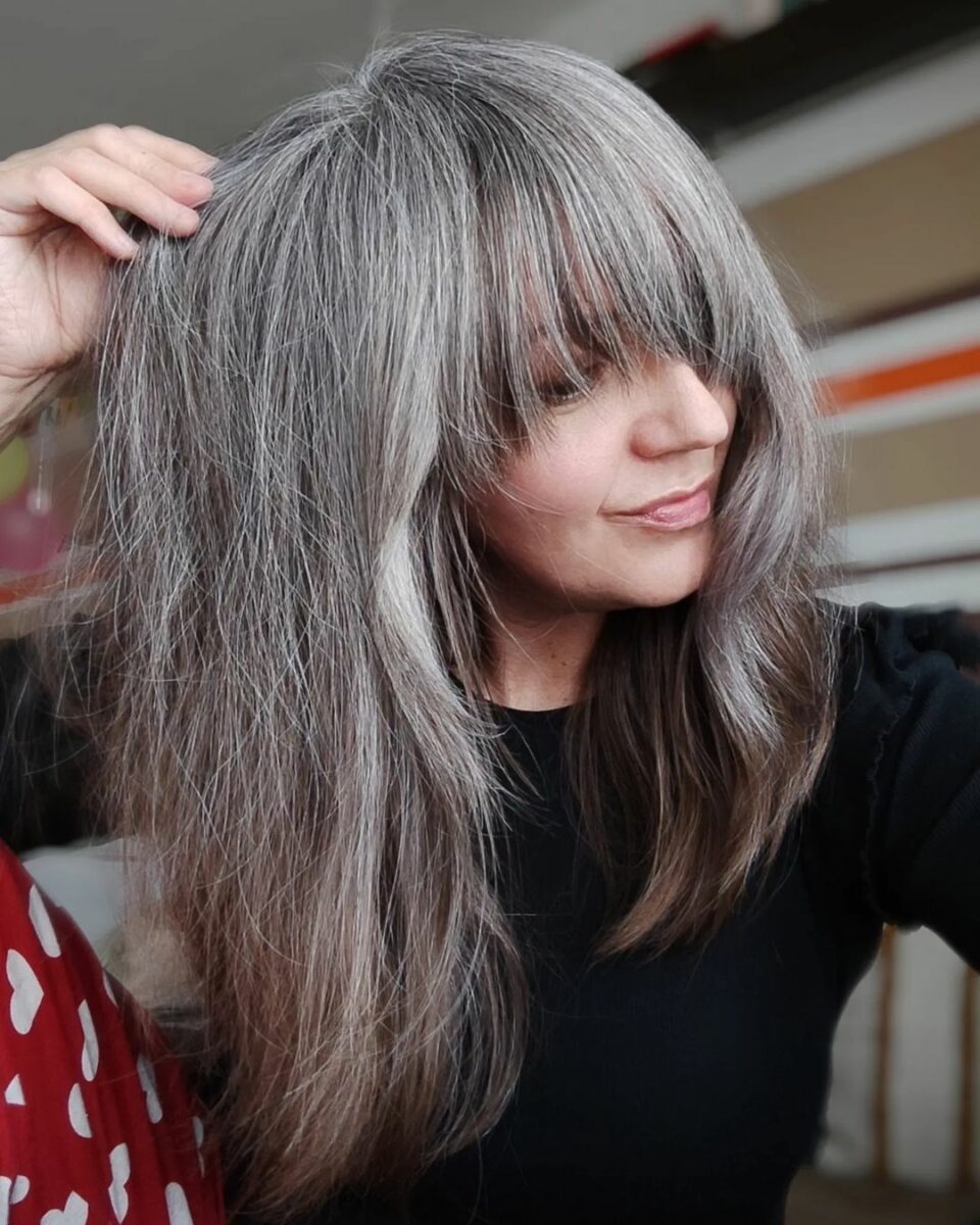 11 Coiffures Pour Les Femmes De Plus De 50 Ans Aux Cheveux Gris Qui 